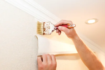 Pose de papier peint à Voissant — revêtements muraux et toiles de verre